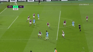 川崎前锋官方：效力10年的40岁韩国前国门郑成龙将自由身离队