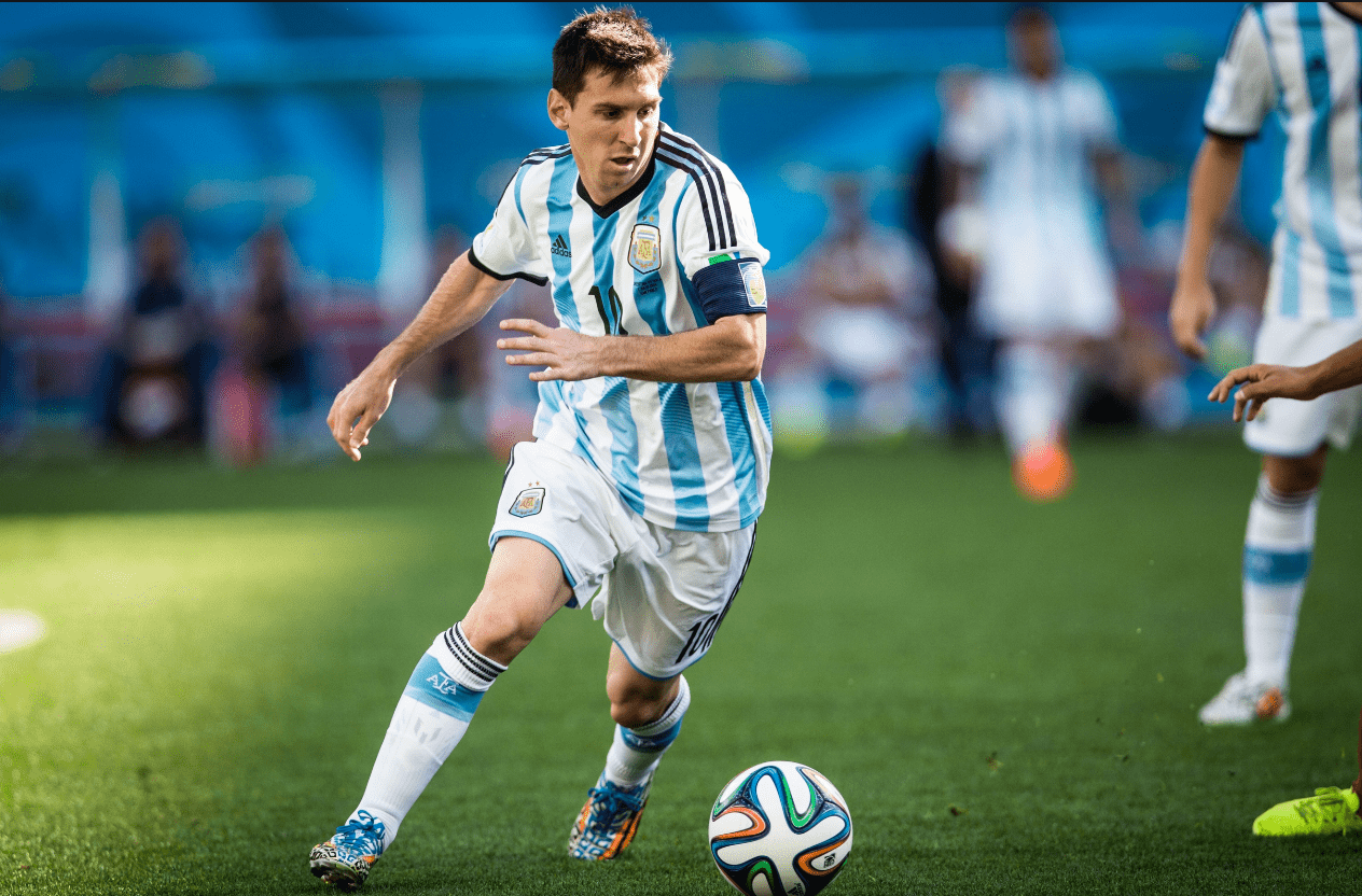 一己之力抹平分差！奎因第三节6中6狂轰21分5助攻