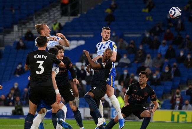 科莫0-0卡利亚里，平分秋色