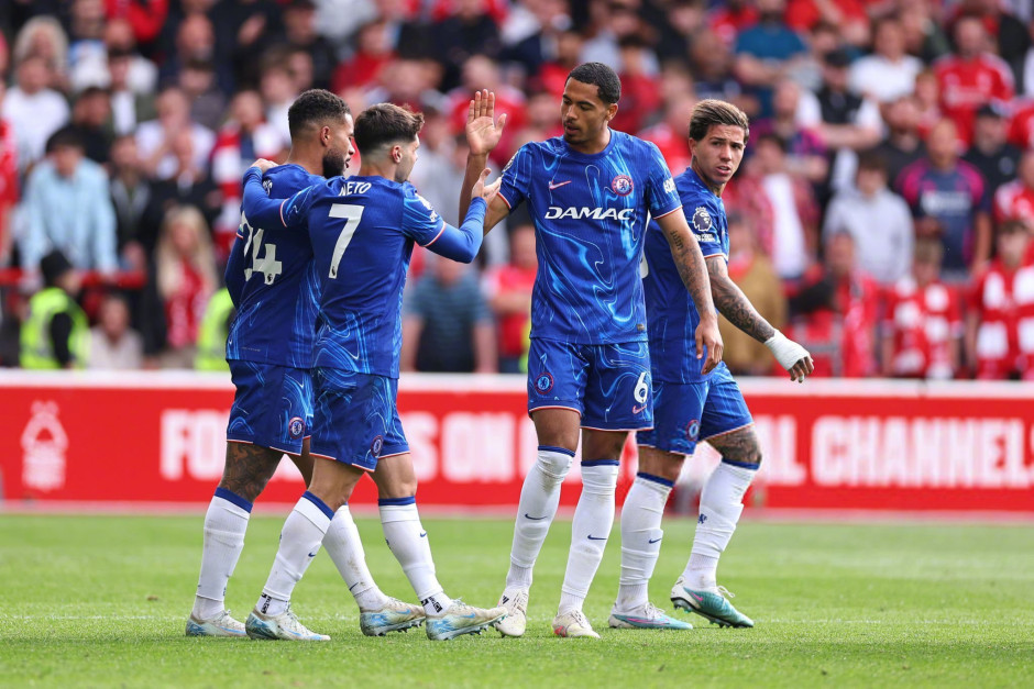 记者：马赛队长巴列尔迪想代表阿根廷踢世界杯，不考虑去沙特