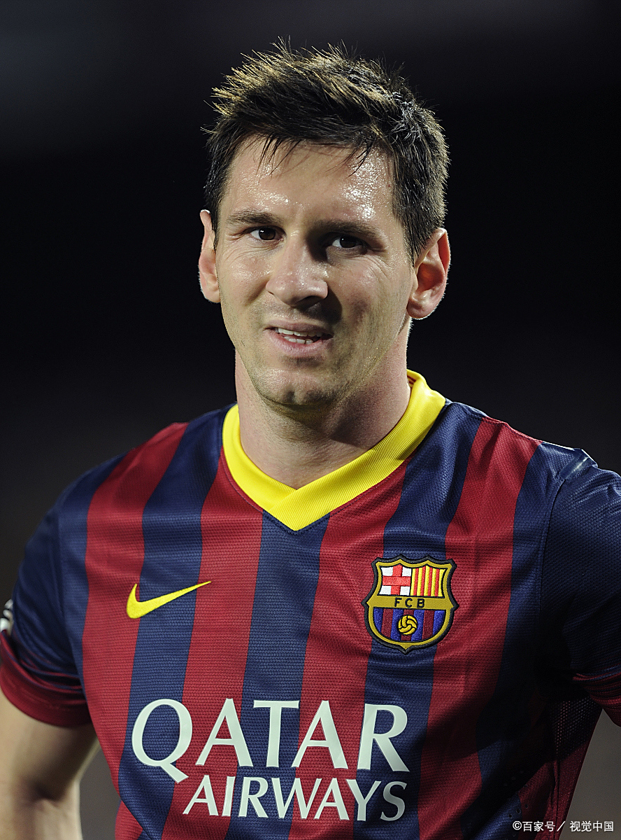 RMC：姆巴佩在上周联赛遭受膝盖撞击，并最终带伤踢完比赛